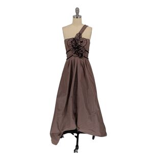 01108 BCBGMaxazria Flower Bubble Hem Dress Gown Mulberry Size 6 formal prom gala